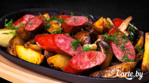 Сковородка с колбасками